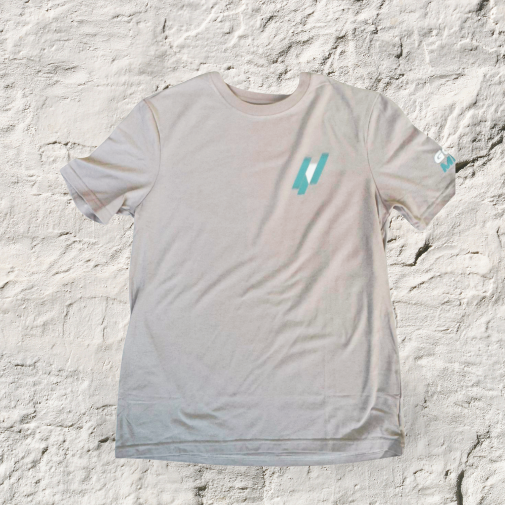 Playera Meta Slim Fit Color Crema.